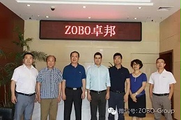 歡迎中國演藝設(shè)備協(xié)會理事長朱新村和BOSE全球銷售總監(jiān)福娃蒞臨卓邦
