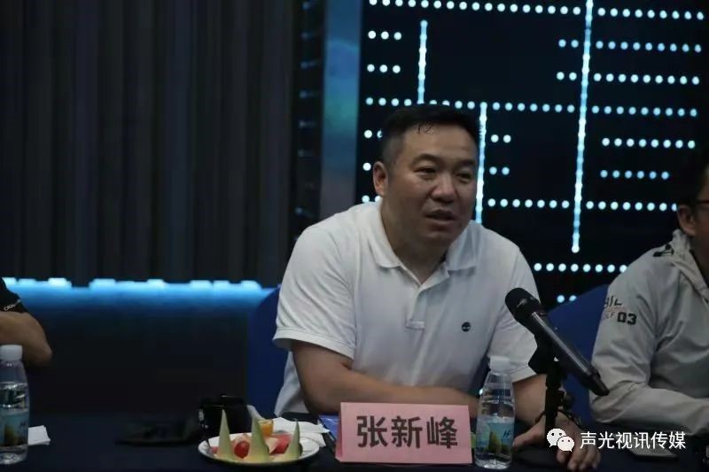 ZOBO董事長張新峰作為聲光視訊行業(yè)聯(lián)盟代表赴豫芒溫暖災區(qū)，傳遞愛心