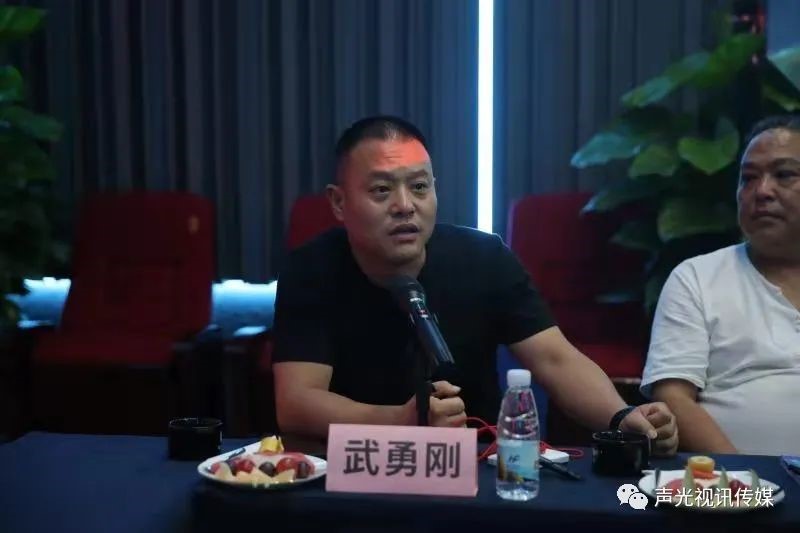 ZOBO董事長張新峰作為聲光視訊行業(yè)聯(lián)盟代表赴豫芒溫暖災區(qū)，傳遞愛心