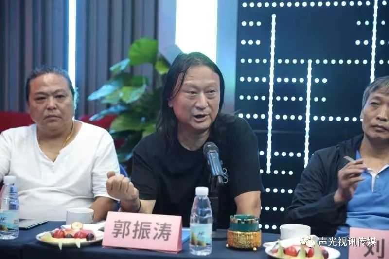 ZOBO董事長張新峰作為聲光視訊行業(yè)聯(lián)盟代表赴豫芒溫暖災區(qū)，傳遞愛心