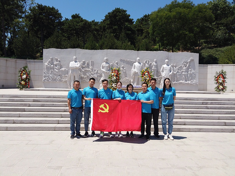 “緬懷先烈 傳承初心”—ZOBO卓邦黨支部參觀無名英雄紀(jì)念碑活動