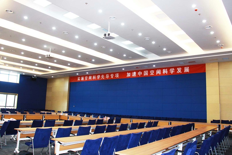 會議室揚(yáng)聲器的功率放大器如何使用